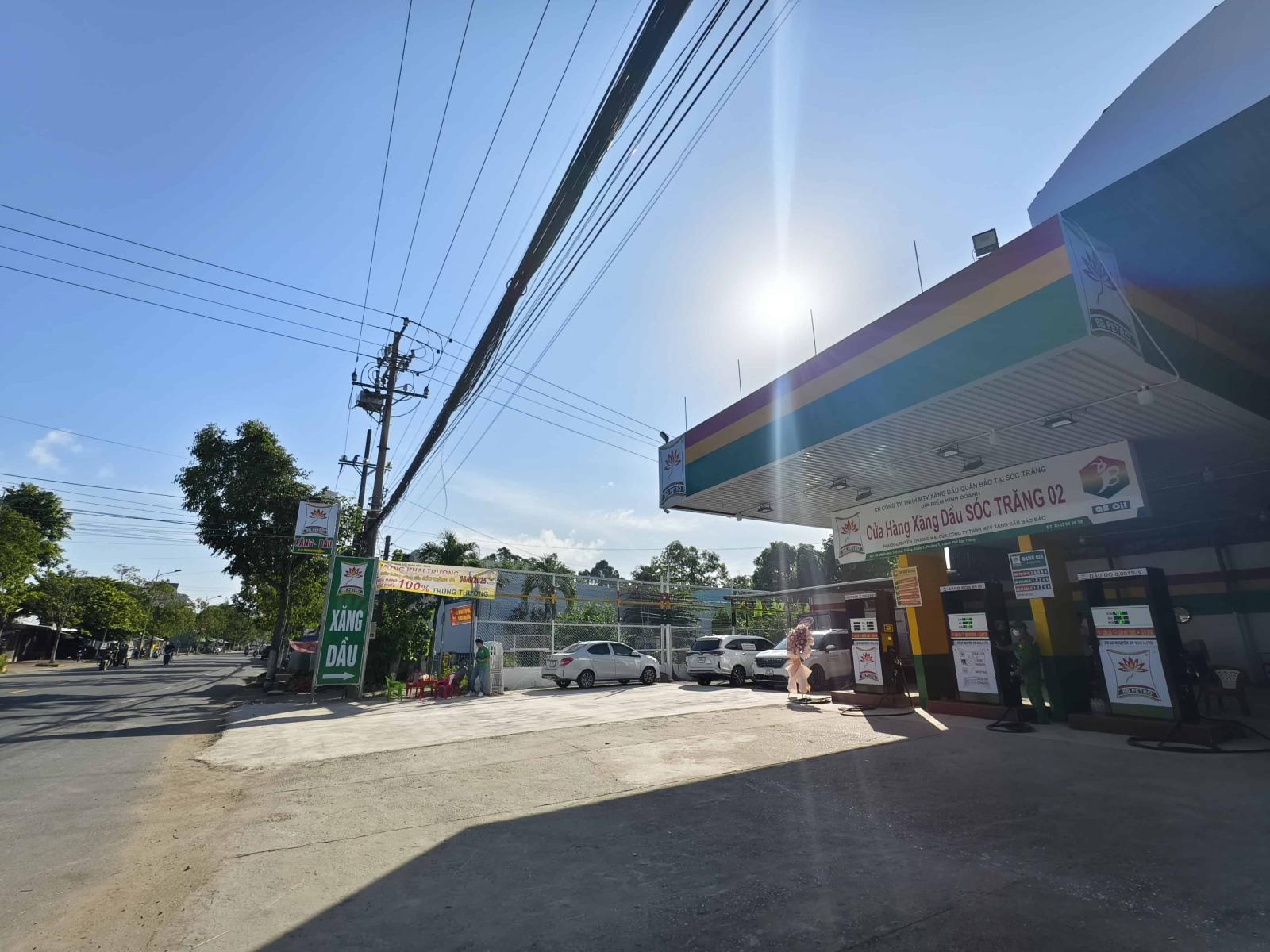 Cửa Hàng Xăng Dầu Sóc Trăng 02