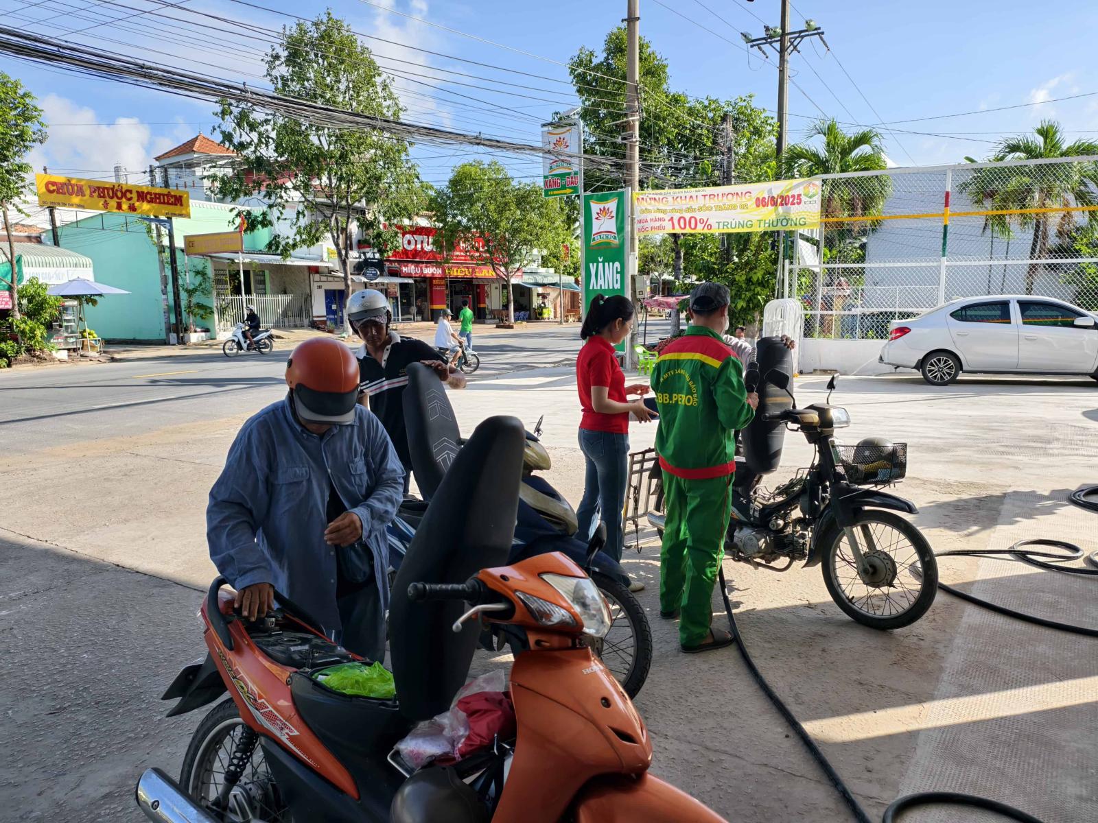 Cửa Hàng Xăng Dầu Sóc Trăng 02