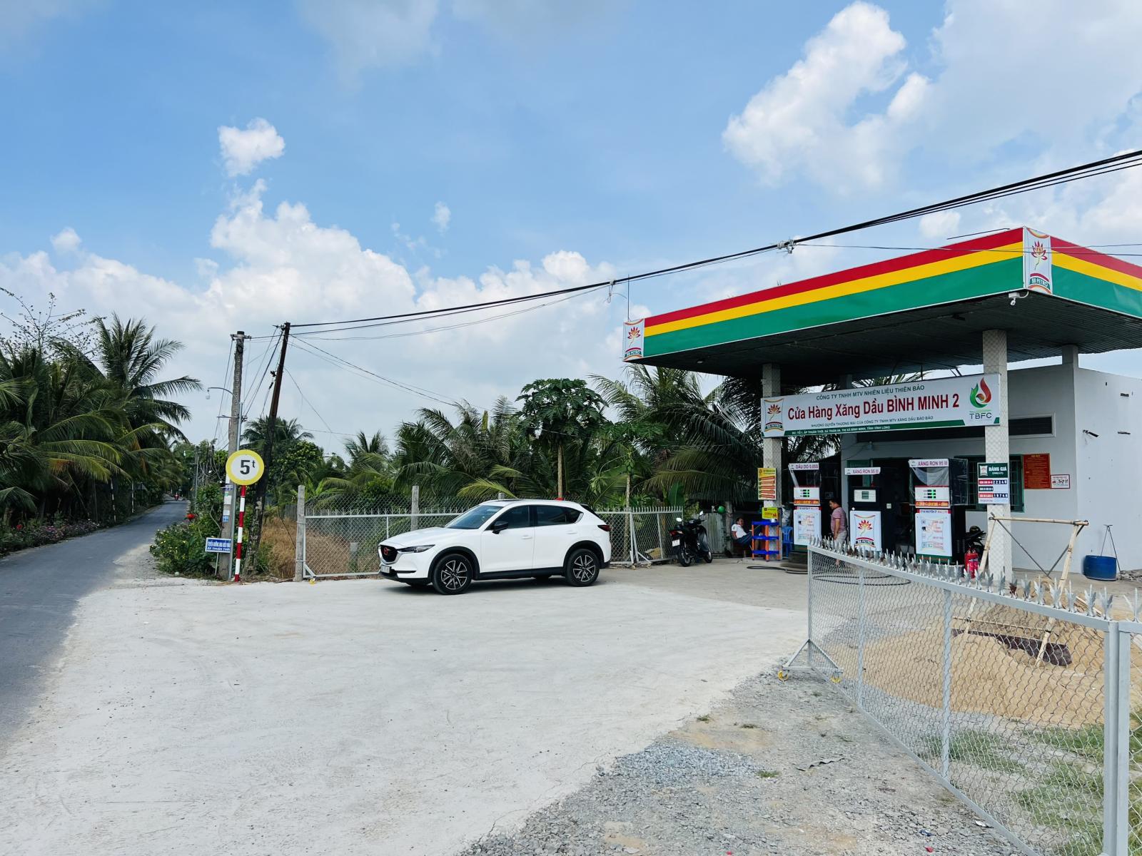 CỬA HÀNG XĂNG DẦU BÌNH MINH 2