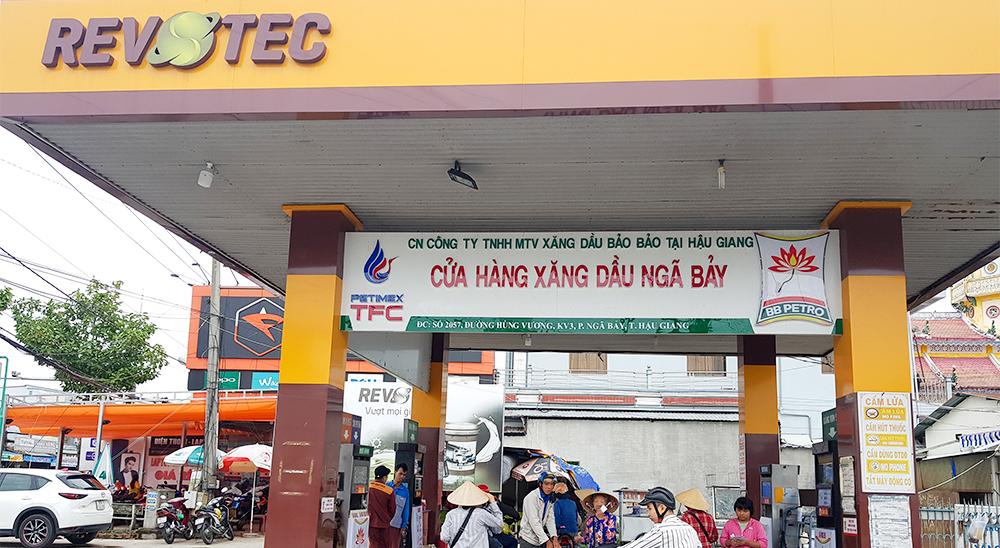 CỬA HÀNG XĂNG DẦU NGÃ 7